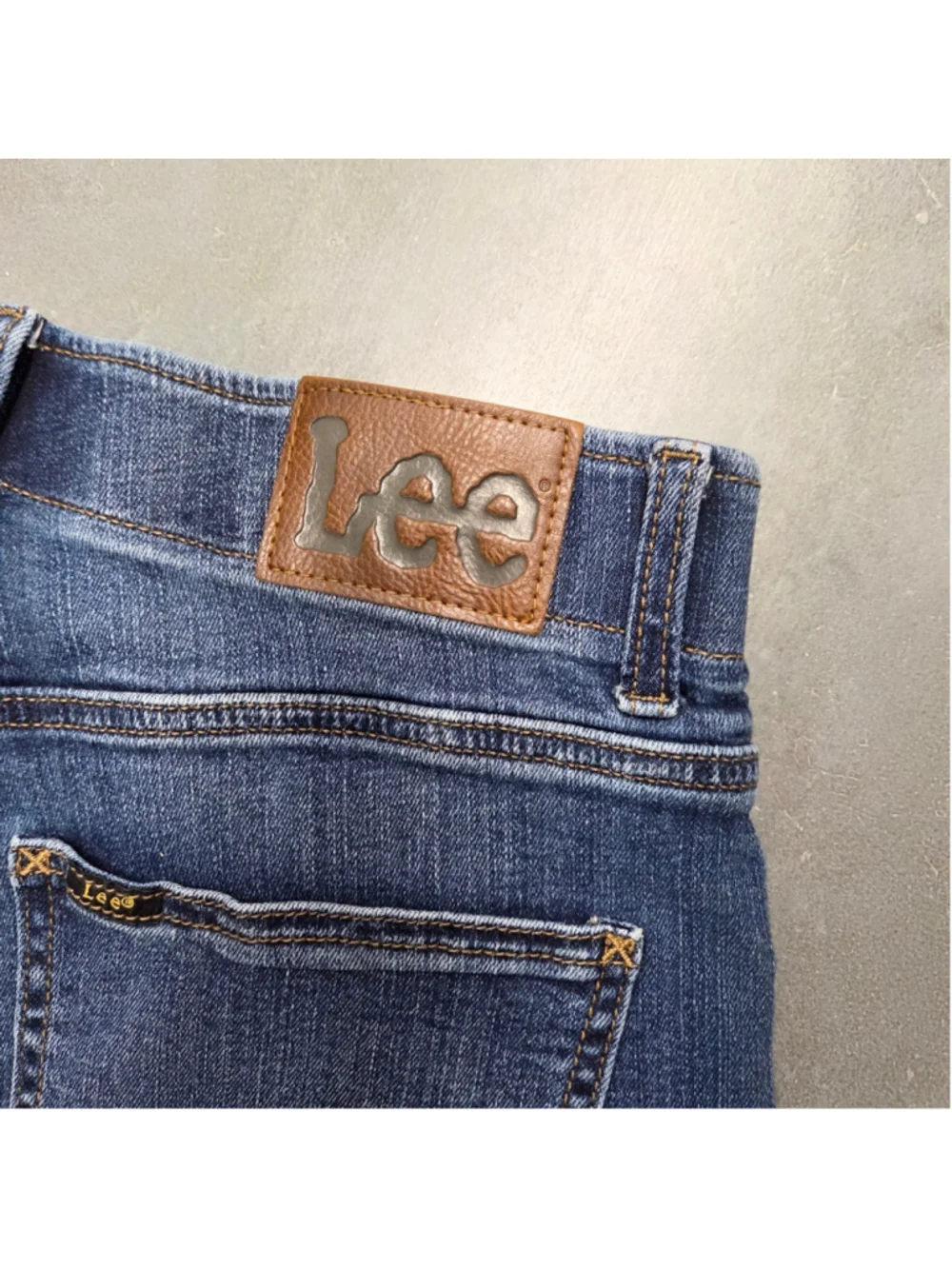 Lee Men's Classic Straight Jeans Size Waist 33x30